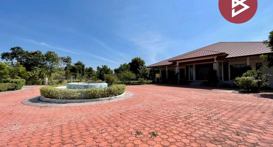 For sale 5 bedrooms house in Mueang Chon Buri, Chonburi