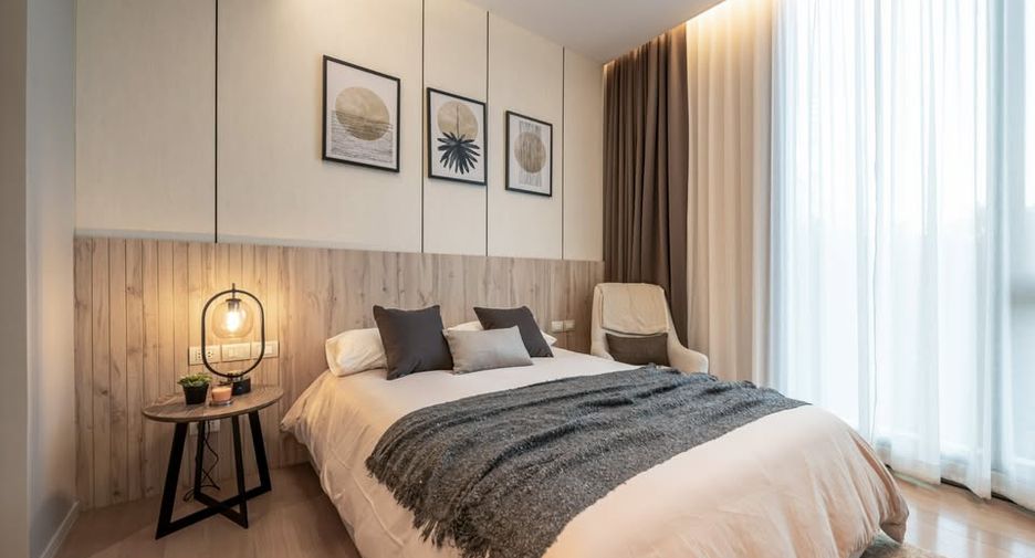 For rent 2 bedrooms condo in Pathum Wan, Bangkok