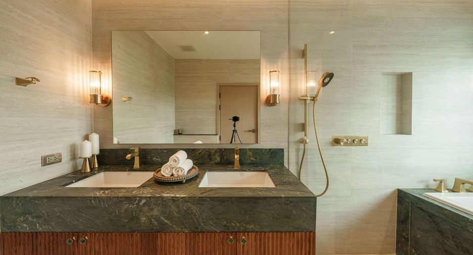 Reihenhaus zum Kauf mit 4 Zimmer in Huai Khwang, Bangkok