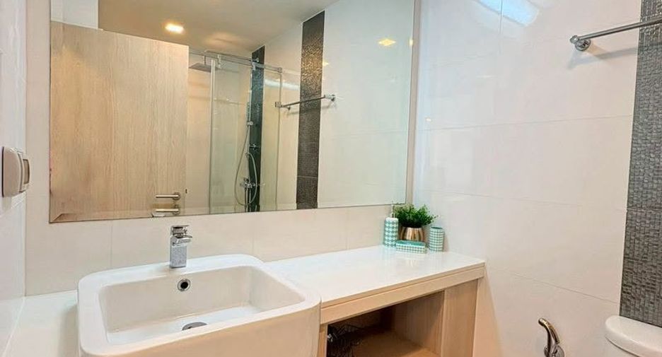 For sale 2 bedrooms condo in Bang Lamung, Chonburi