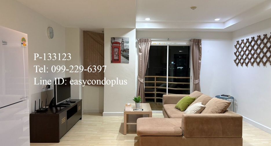 For rent 2 bedrooms condo in Huai Khwang, Bangkok