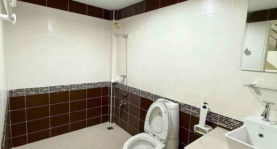 Local comercial en alquiler y en venta de 3 habitaciones en Mueang Suphanburi, Suphan Buri