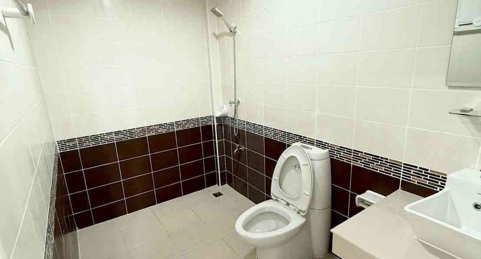Local comercial en alquiler y en venta de 3 habitaciones en Mueang Suphanburi, Suphan Buri