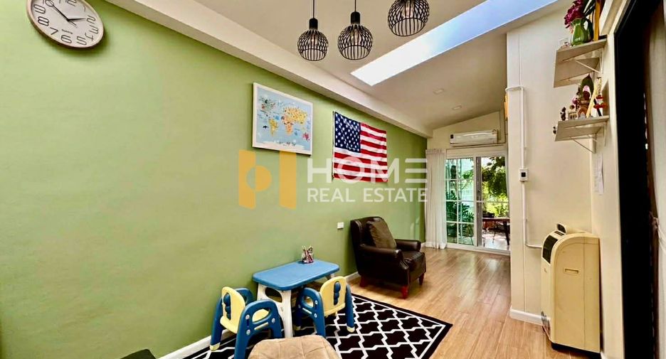 Haus zum Kauf mit 4 Zimmer in Si Racha, Chonburi
