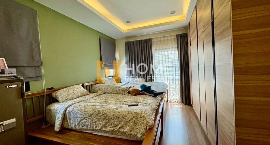 Haus zum Kauf mit 4 Zimmer in Si Racha, Chonburi