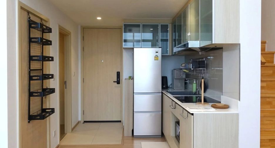 For rent 2 bedrooms condo in Watthana, Bangkok