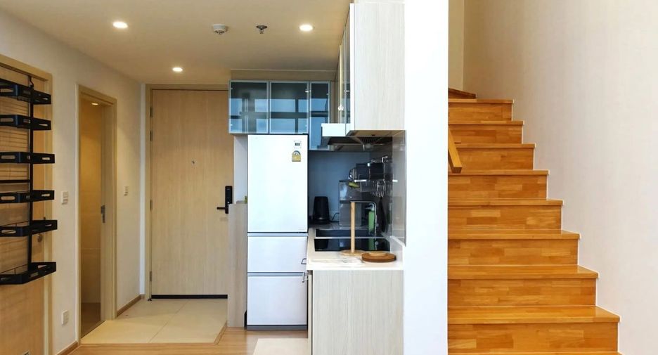 For rent 2 bedrooms condo in Watthana, Bangkok