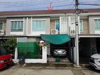For sale 3 ベッドルーム townhouse in Sai Mai, Bangkok