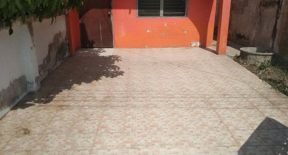 For sale 2 ベッドルーム townhouse in Nong Chok, Bangkok