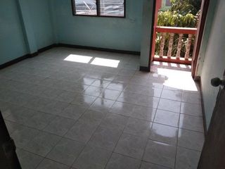 For sale 2 ベッドルーム townhouse in Nong Chok, Bangkok