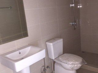 Продажа 3 спальни торговое помещение в Щанг Тхонгланг, Бангкок