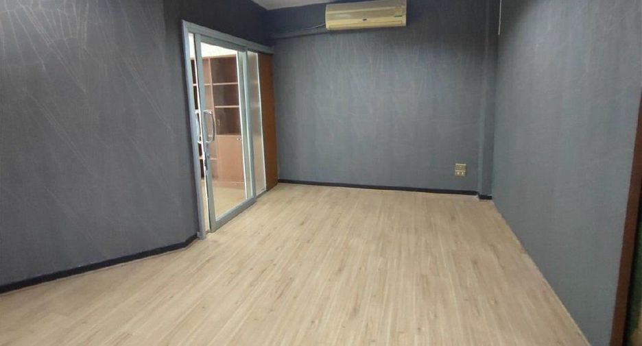 Продажа 4 спальни торговое помещение в Банг Бон, Бангкок
