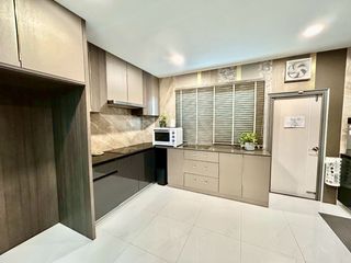 出租 5 卧室 独立屋 在 Bang Phli, Samut Prakan