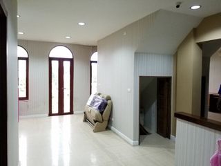 Продажа 6 спальни торговое помещение в Банг Кхен, Бангкок