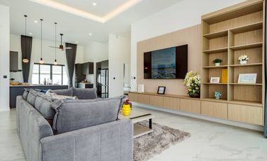 À vendre 3 chambres villa à Hua Hin, Prachuap Khiri Khan