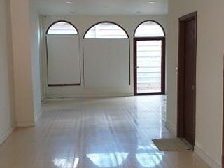 Продажа 2 спальни торговое помещение в Банг Кхен, Бангкок