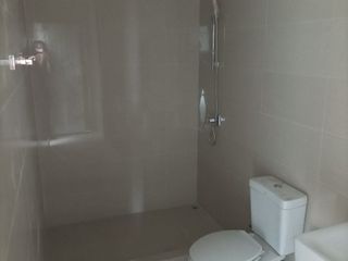 Продажа 3 спальни торговое помещение в Щанг Тхонгланг, Бангкок