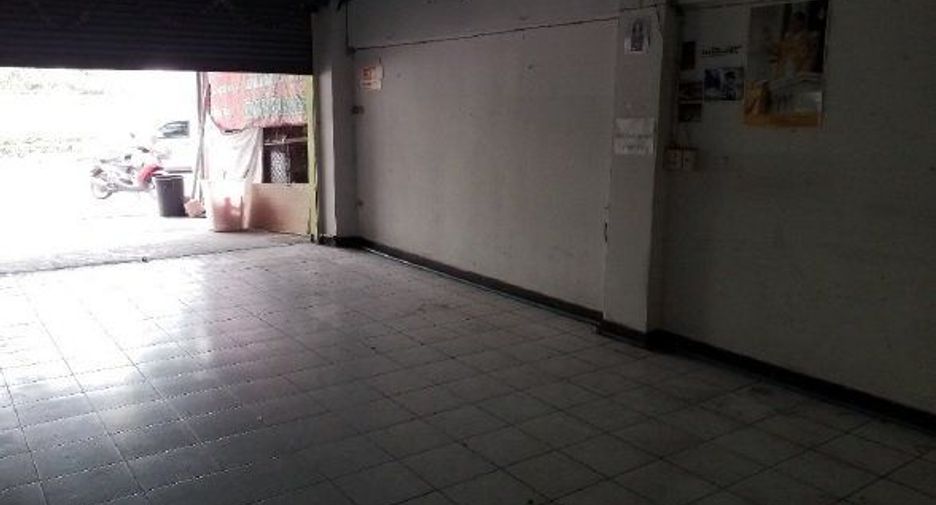 Продажа 3 спальни торговое помещение в Банг Кхун Тхиан, Бангкок