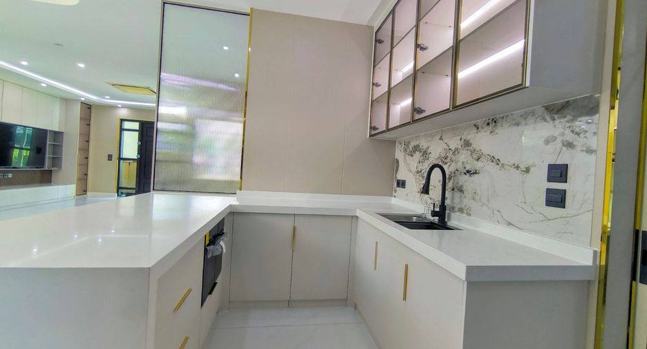 For rent そして for sale 4 ベッドルーム house in Bang Phli, Samut Prakan