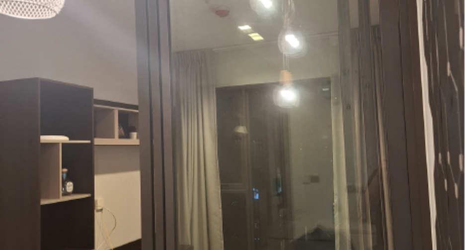 For sale 2 bedrooms condo in Huai Khwang, Bangkok