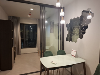 For sale 2 bedrooms condo in Huai Khwang, Bangkok