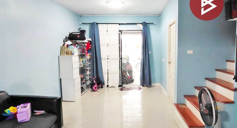 Продажа 3 спальни таунхаус в Phan Thong, Чонбури