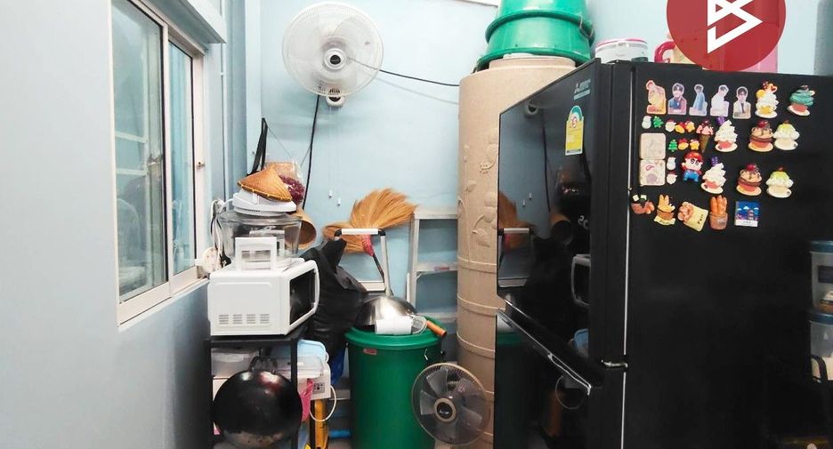 Продажа 3 спальни таунхаус в Phan Thong, Чонбури
