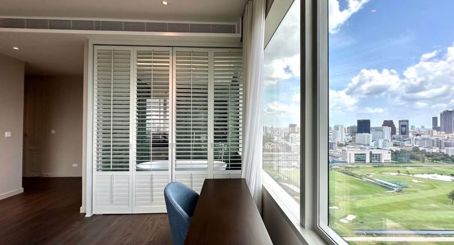 For sale 4 bedrooms condo in Pathum Wan, Bangkok