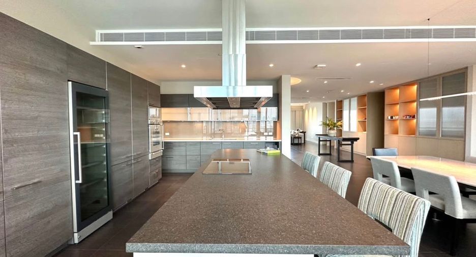 For sale 4 bedrooms condo in Pathum Wan, Bangkok