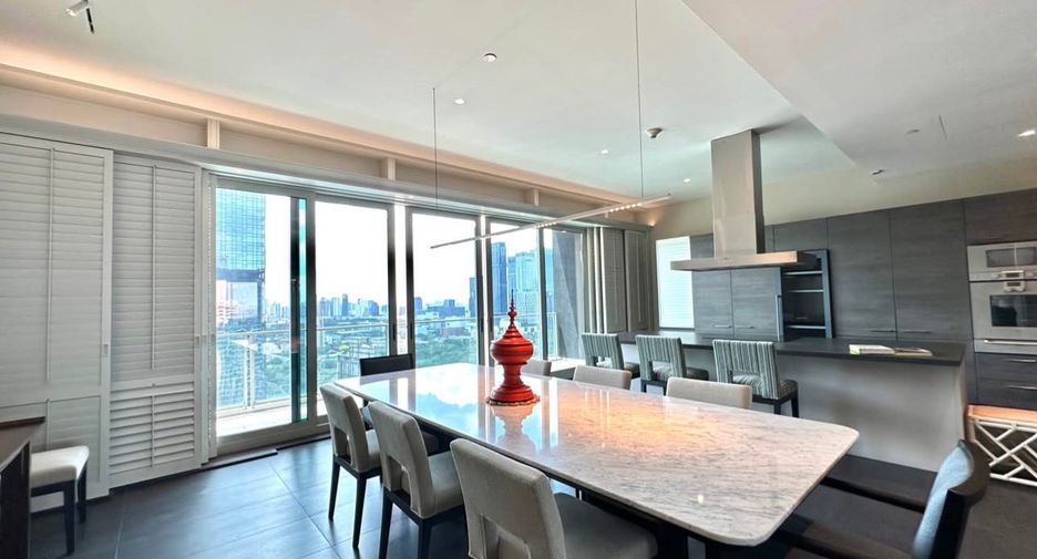 For sale 4 bedrooms condo in Pathum Wan, Bangkok