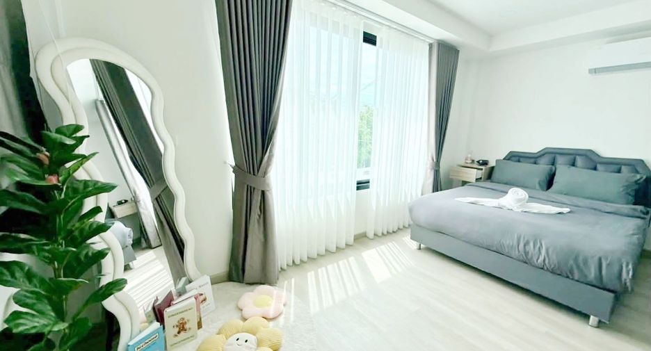 Villa zur Miete und zum Kauf mit 4 Zimmer in Bang Lamung, Chonburi