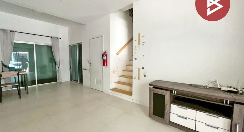 For sale 3 ベッドルーム townhouse in Mueang Samut Sakhon, Samut Sakhon