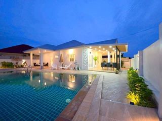 For sale 3 ベッドルーム villa in Bang Saray, Pattaya