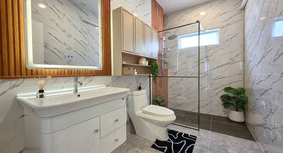 For sale 3 ベッドルーム villa in Bang Saray, Pattaya