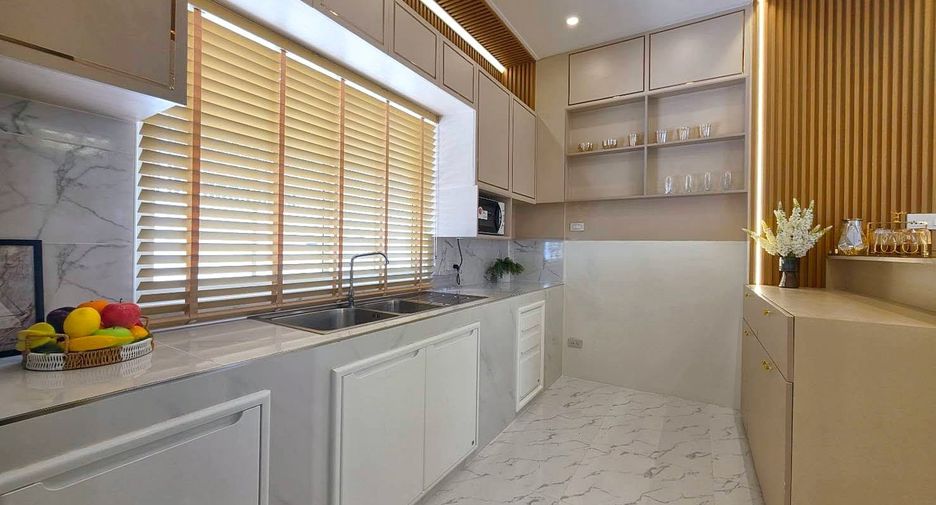 For sale 3 ベッドルーム villa in Bang Saray, Pattaya