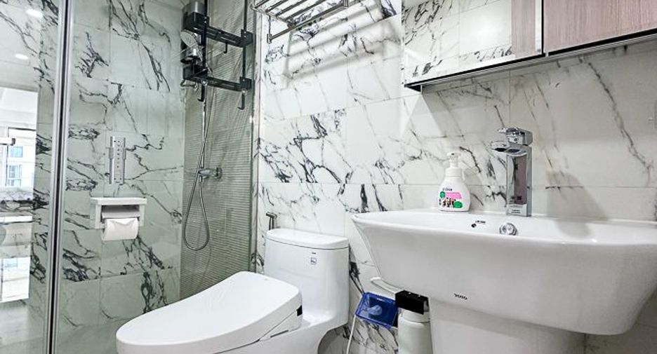 For sale 2 bedrooms condo in Mueang Chiang Mai, Chiang Mai