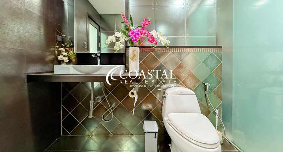 For sale 2 bedrooms condo in Jomtien, Pattaya