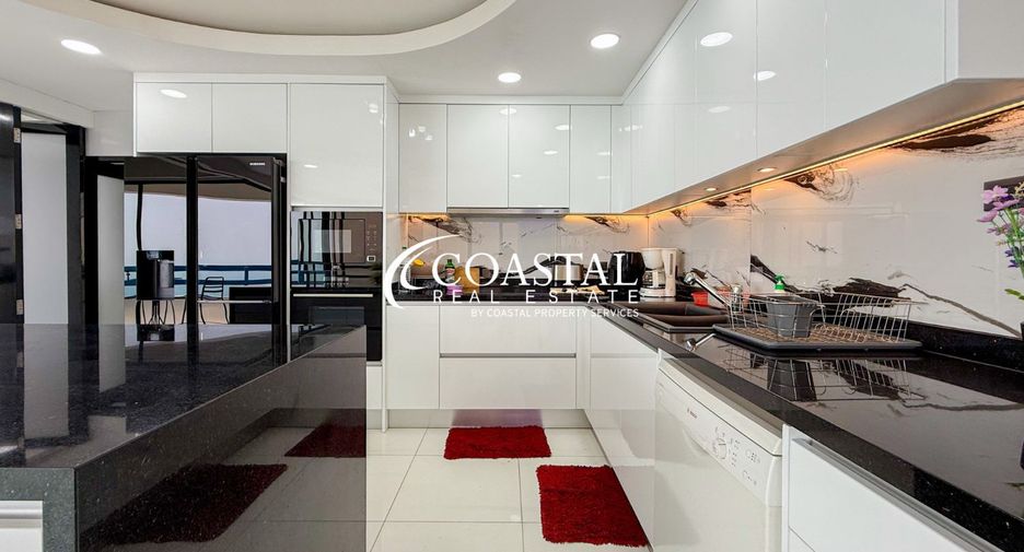 For sale 2 bedrooms condo in Jomtien, Pattaya