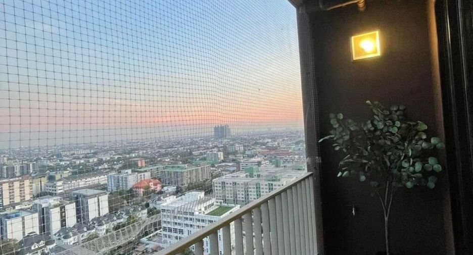 For rent 2 bedrooms condo in Mueang Samut Prakan, Samut Prakan