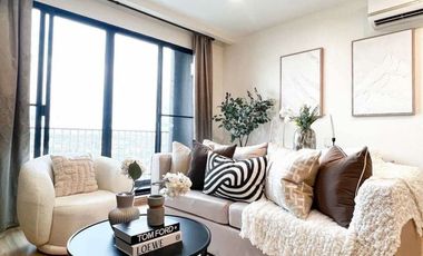 For sale 2 bedrooms condo in Mueang Samut Prakan, Samut Prakan