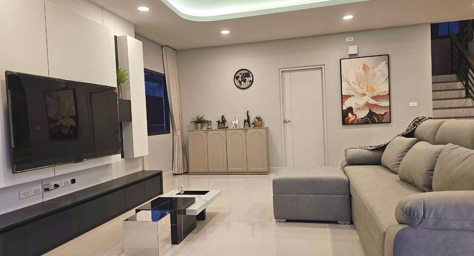 For rent 4 bedrooms house in Bang Phli, Samut Prakan