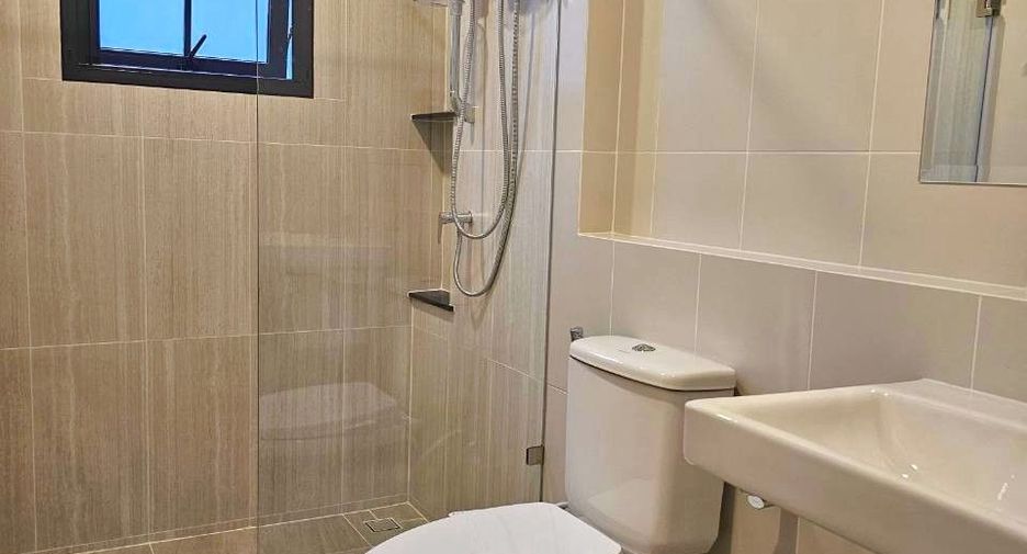 For rent 4 bedrooms house in Bang Phli, Samut Prakan