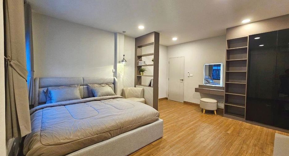For rent 4 bedrooms house in Bang Phli, Samut Prakan