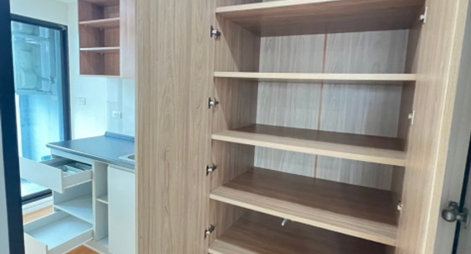 For sale 2 ベッドルーム condo in Chatuchak, Bangkok