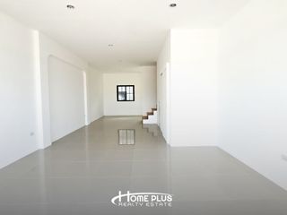 Аренда и продажа 3 спальни таунхаус в Ча Ам, Пхетбури