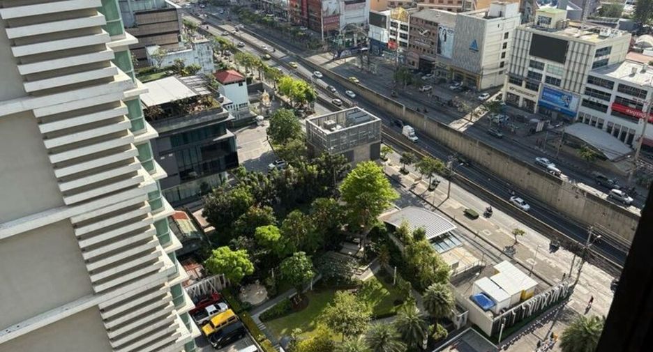 出售 1 卧室 公寓 在 Huai Khwang, 曼谷