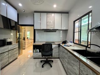For rent 4 bedrooms house in Suan Luang, Bangkok