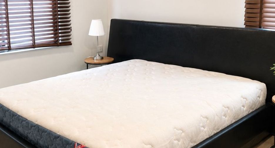 Haus zur Miete mit 3 Zimmer in Bang Phli, Samut Prakan