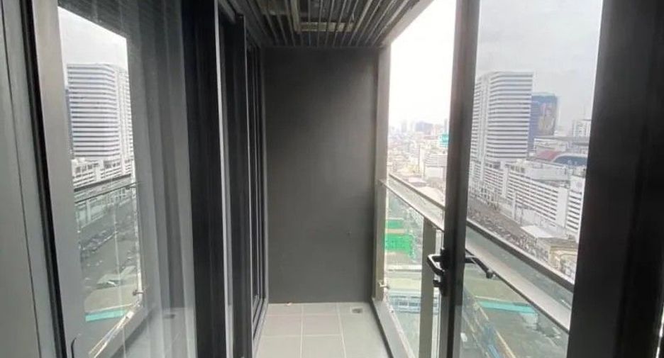 For sale 1 bed condo in Huai Khwang, Bangkok