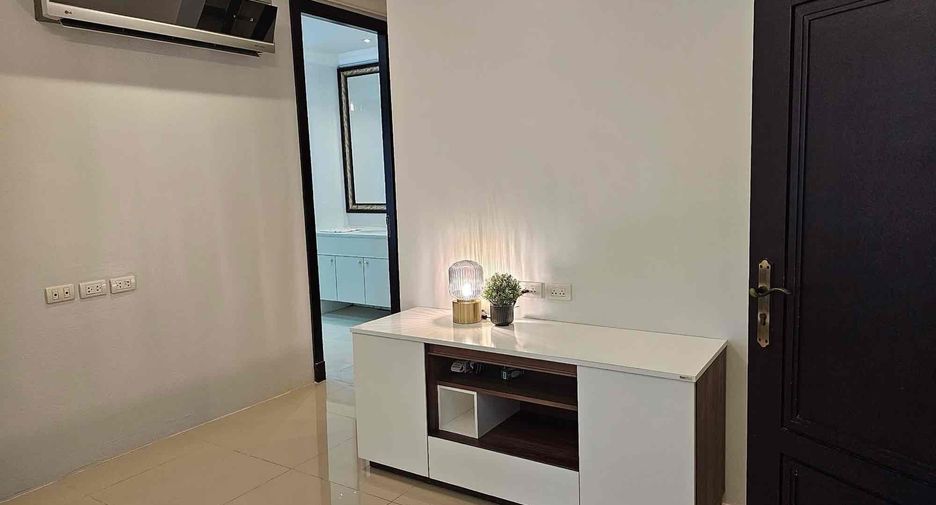 À louer 2 chambres condo à Bang Lamung, Chonburi
